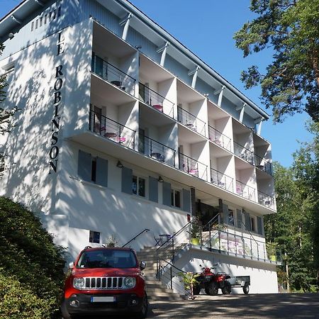 Hotel Robinson Auch Eksteriør bilde