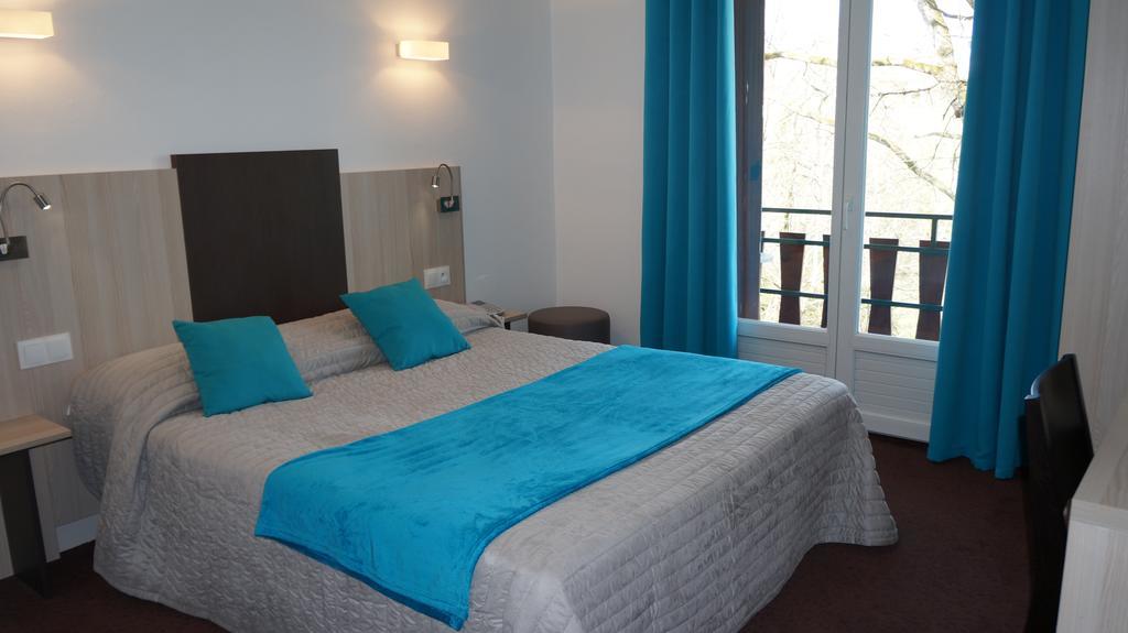 Hotel Robinson Auch Eksteriør bilde
