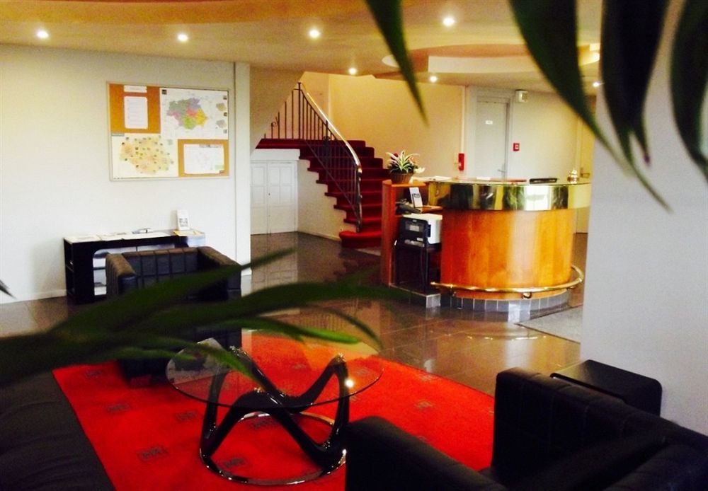 Hotel Robinson Auch Eksteriør bilde