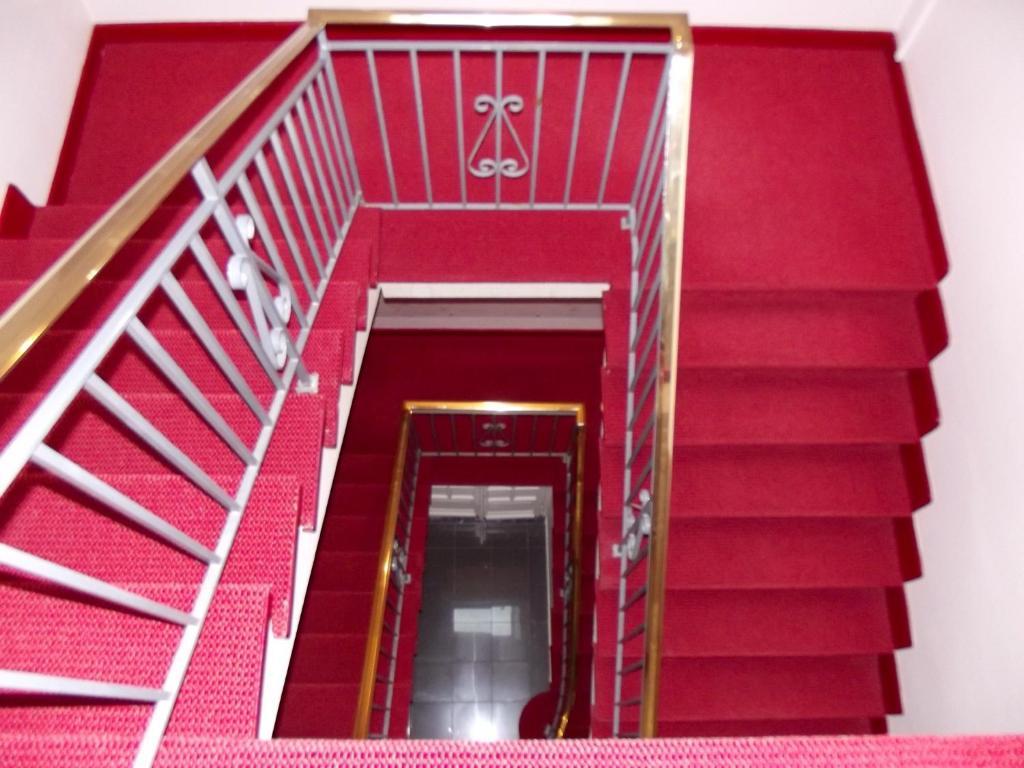 Hotel Robinson Auch Eksteriør bilde