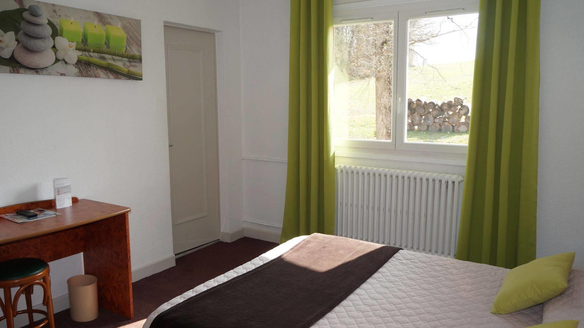 Hotel Robinson Auch Eksteriør bilde